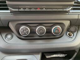 RENAULT Trafic KOMFORT L1H1 3,0t dCi 150 AUTOMATIK NAVI