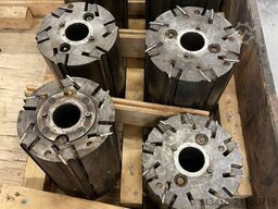 Waco 3000 HM-225 = Universal