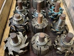 Waco 3000 HM-225 = Universal