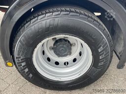 Iveco Daily 72C18  FRC 02/2028 meat vlees rails LAMBE...