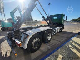 Iveco Stralis AS260/40. 6x2 Portacontenedores