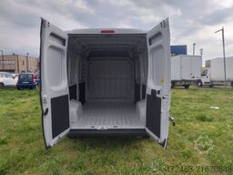 Peugeot Boxer 33 2.2 BlueHDi 140 S&S PM TM