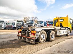 VOLVO FM400-6x2-E5 + VDL 20 T.