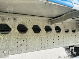 Schmitz Cargobull Curtainsider Standard Getränke