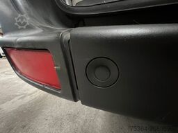 VOLKSWAGEN Crafter 2.5 TDi Maxi 9Sitze + Lift ENGINE BROKEN