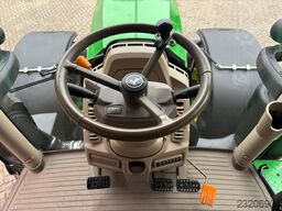 John Deere 6R230