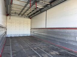 MERCEDES-BENZ ATEGO 1530 L GETRÄNKE 6,20 m LBW 2 T* 2x AHK