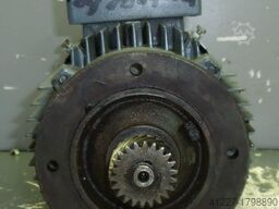 SEW-EURODRIVE SAF52 DT80K-4
