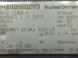 SEW-EURODRIVE SAF52 DT80K-4