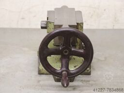 unbekannt Spitzenhöhe 155 bis 165 mm