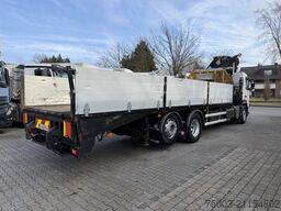Volvo FM300 6X2*4 Maschinentransporter Kran Hiab 322