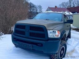 DODGE RAM 2500-Grün foliert-original Weiß - unfallfrei