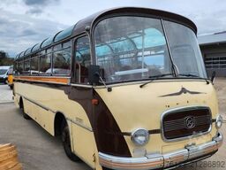 SETRA Kässbohrer Setra S 11