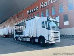 VOLVO 8x2 mit Schwerlast-Ladebordwand Rampe Stapler