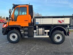 Mercedes Benz Unimog U527
