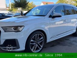 AUDI Q7 55 TFSI e quattro S-Line HeadUp/Massage/AHK