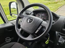 OPEL MOVANO 2.2 Bakwagen Laadklep!