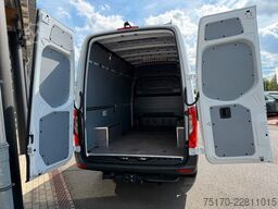 Mercedes-Benz Sprinter 317 CDI 9G 3665 AHK3,5to Schwingsitz