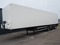 Jumbo Closed box trailer with chain system