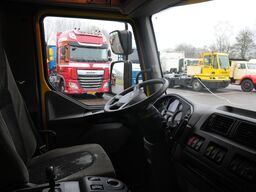DAF LF 45.160 closed box truck