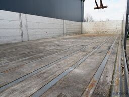 DAF CF 400 open box with Palfinger PK 17502 crane