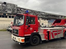 MAN 18.272 4x2 Hubsteiger Bj 1995