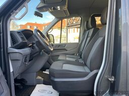 VOLKSWAGEN CRAFTER 2,0 TDI 9 SITZER KAMERA AHK KLIMA PDC