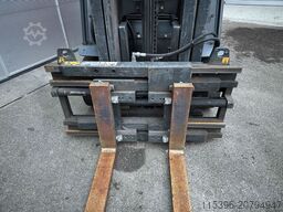 Linde E 25-01 - TRIPLEX 4,7 m