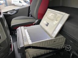 Volvo FH 13.420 Globetrotter / Mega / 2x Tank