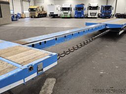 Nooteboom MCO-48-03V / MEGA / EXTENDABLE / TWIST-LOCKS / ...