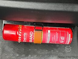 VOLKSWAGEN T6 Kombi 2.0 Tdi Lang 9 Sitze Klima Schiebetür