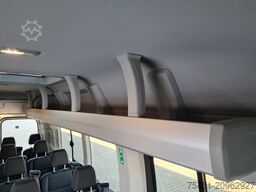 Ford Transit Limited Bus 460 L4 AG 17 Sitze NAVI TEMPOMAT