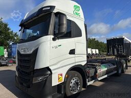 IVECO S-Way 460 LNG Intarder Liftachse Lenkachse