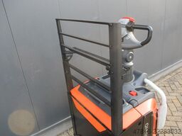 TOYOTA LPE200