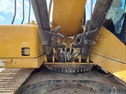 Caterpillar 330DL UHD (21m UHD + short arm)