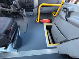 MERCEDES-BENZ Sprinter 313 Cdi 9Sitze+Rollstuhllift Klima Navi