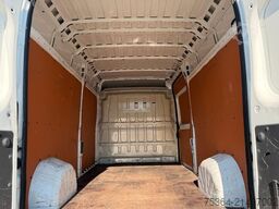 PEUGEOT Boxer 3.0 HDiF Maxi Klima Ahk Motor in Notlauf