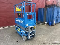 Genie GS-1532 Electric Scissor Lift w/ Small Timer