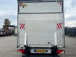 JEGGER UNUSED CLOSED BOX + DAUTEL TAILLIFT (750KG)