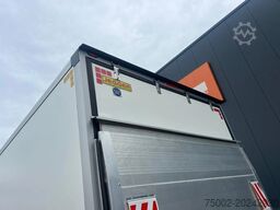 JEGGER UNUSED CLOSED BOX + DAUTEL TAILLIFT (750KG)
