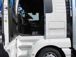 MAN TGX 26.460 Machine/auto transporter XLX Intarder