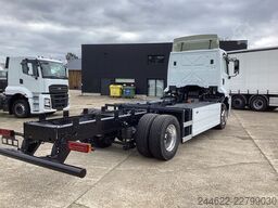 Ford 4x2 F-Line E Daycab - 290kW - 250km
