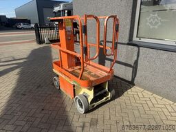 JLG 1230 ES Mast hoogwerker / Vertical Lift 5.44M Werkhoogte elektrisch 2013
