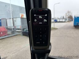 Volvo FH 500 / 8x2 / VDL 25 Tons Hook / I-Shift / TUV...