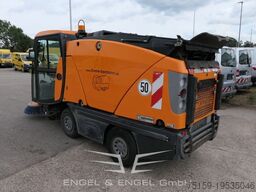 Johnston CN200 Sweeper