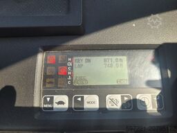 Toyota 52-8FDF30 nur 871 Stunden