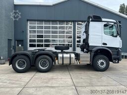 Mercedes-Benz Actros 3348 S 6x4 Tractor Head