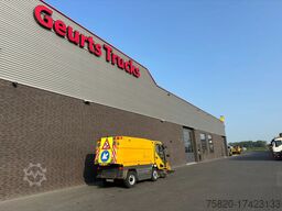 Johnston CX400 SWEEPING TRUCK/ KEHRMASCHINE/VEEGWAGEN/FA...