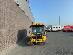 Johnston CX400 SWEEPING TRUCK/ KEHRMASCHINE/VEEGWAGEN/FA...