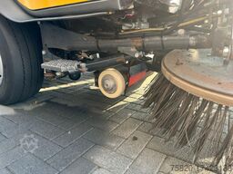 Johnston CX400 SWEEPING TRUCK/ KEHRMASCHINE/VEEGWAGEN/FA...